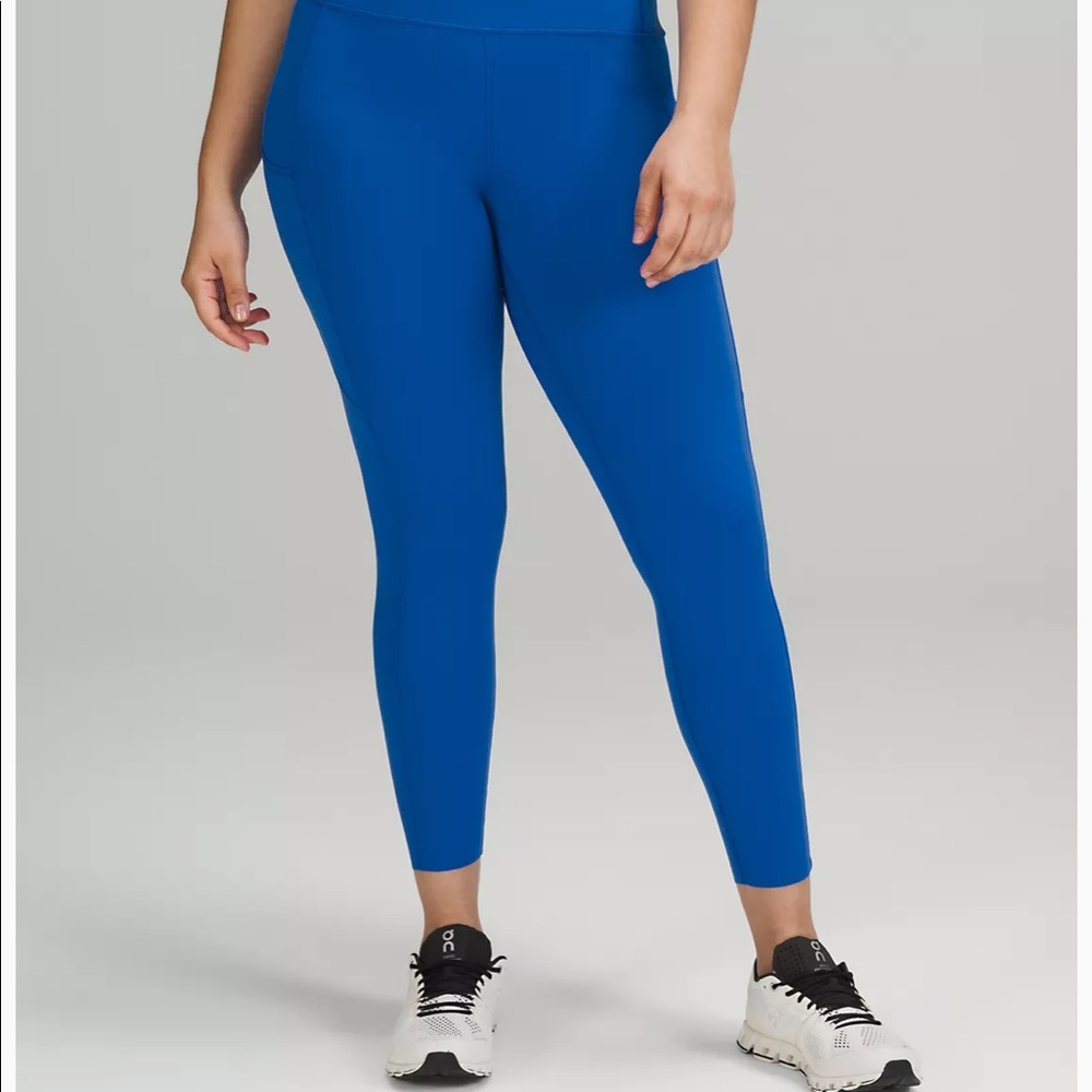 Lululemon Royal/ Blazer Blue Fast & Free Cropped Leggings SZ 10